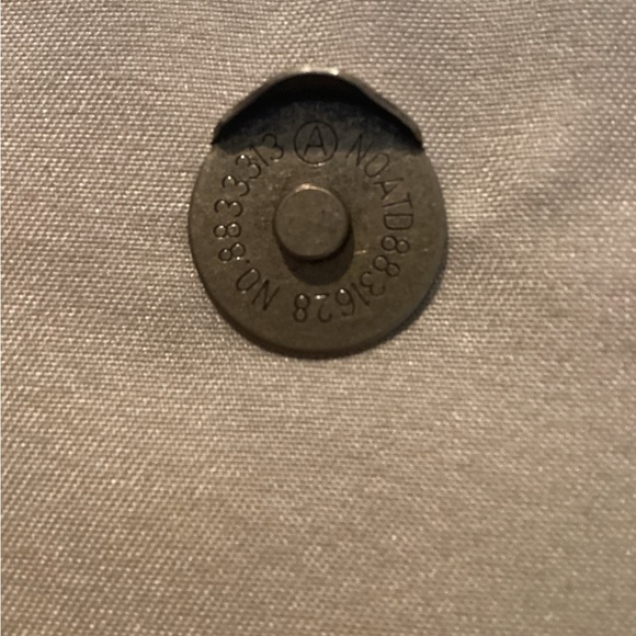 Collectible‎ Piece Danielle Nicole Cream Backpack with Gold Hardware - Picture 3 of 6